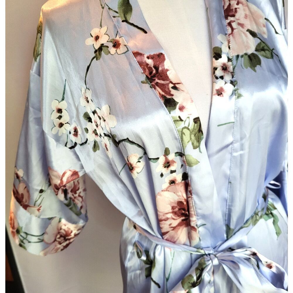 Linea Donatella  Sz S/M Pale Blue with Flowers Robe inner tie